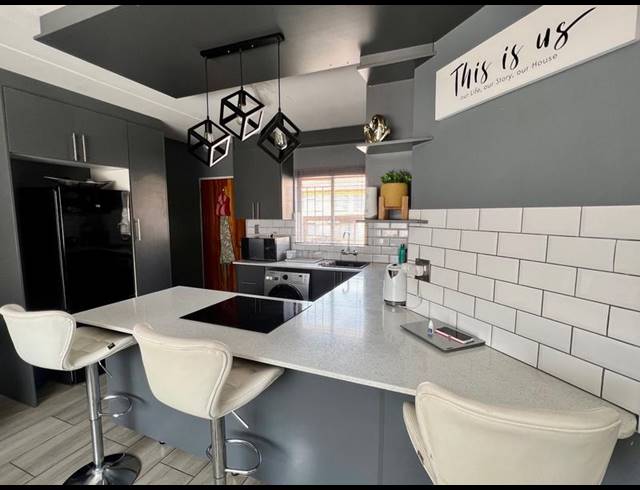 2 BEDROOM APARTMENT FOR SALE IN GROBLERPARK